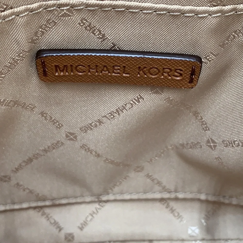 Michael Kors Medium Dome Xcross Xbody Bag Color: Marigold Multi